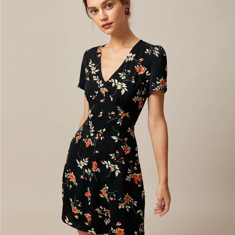 RIHOAS Black Floral V-Neck Short Dress